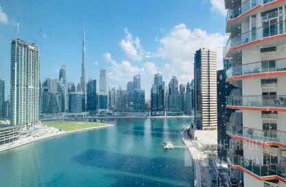 مكتب - استوديو - 1 حمام للايجار في برج الأعمال - الخليج التجاري - دبي