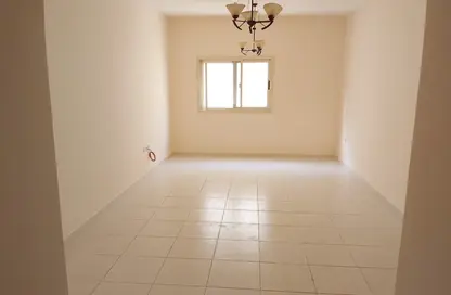 Apartment - 1 Bedroom - 2 Bathrooms for rent in Muwaileh 3 Building - Muwaileh - Sharjah