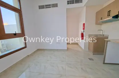 Apartment - Studio - 1 Bathroom for rent in Al Souk Al Kabeer Street - Al Souk Al Kabeer - Bur Dubai - Dubai