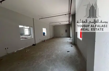مستودع - استوديو - 3 حمامات للايجار في أم الثعوب - أم القيوين