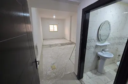 Apartment - 1 Bedroom - 2 Bathrooms for rent in Al Jurf 3 - Al Jurf - Ajman Downtown - Ajman