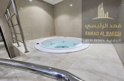 شقة - 1 حمام للبيع في مساكن كورنيش عجمان - طريق كورنيش عجمان - عجمان