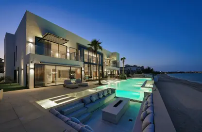 Villa - 5 Bedrooms - 6 Bathrooms for sale in Signature Villas Frond F - Signature Villas - Palm Jumeirah - Dubai