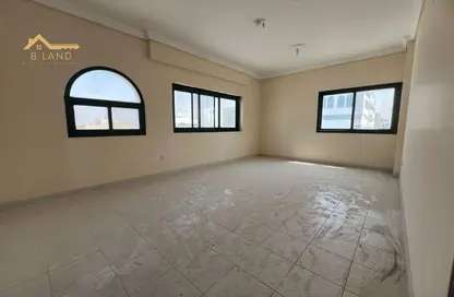 Apartment - 3 Bedrooms - 3 Bathrooms for rent in Qasimia 10 building - Al Mahatta - Al Qasimia - Sharjah