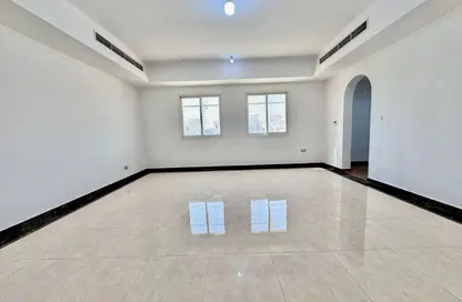 شقة - 1 حمام للايجار في مدينة الرياض - أبوظبي