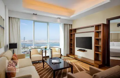 Living Room image for: Hotel  and  Hotel Apartment - 1 Bedroom - 1 Bathroom for rent in La Suite Dubai Hotel  and  Apartments - Al Sufouh 1 - Al Sufouh - Dubai, Image 1