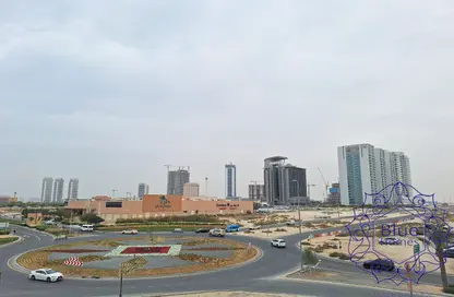 Apartment - 1 Bedroom - 2 Bathrooms for rent in Art Gardens Building B - Arjan - Dubai
