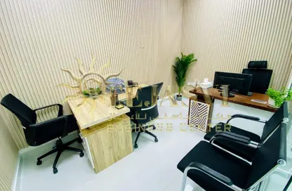 Office Space - Studio - 1 Bathroom for rent in Red Avenue - Al Garhoud - Dubai
