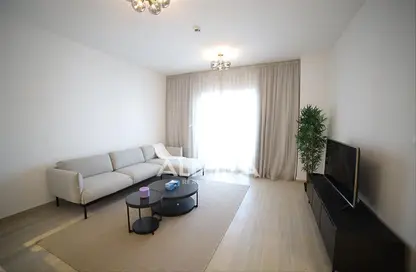 Apartment - 2 Bedrooms - 1 Bathroom for sale in Waters Edge - Yas Island - Abu Dhabi