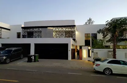 Villa - 4 Bedrooms - 4 Bathrooms for rent in Umm Suqeim 1 Villas - Umm Suqeim 1 - Umm Suqeim - Dubai