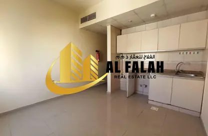 شقة - 1 حمام للايجار في ميدان الرولة - منطقة الرولة - الشارقة