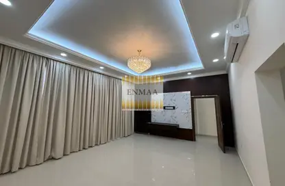 Villa - 5 Bedrooms - 7 Bathrooms for rent in Al Riffa - Ras Al Khaimah