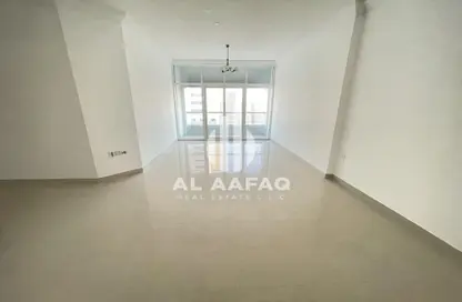 شقة - 2 غرف نوم - 3 حمامات للايجار في شارع التعاون - التعاون - الشارقة
