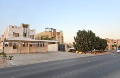 فيلا - 5 غرف نوم - 7 حمامات للبيع في 1 المويهات - المويهات - عجمان