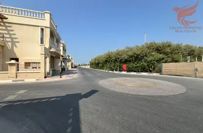 فيلا - 2 غرف نوم - 2 حمامات للايجار في تاون هاوسز قرية الحمرا - قرية الحمرا - رأس الخيمة