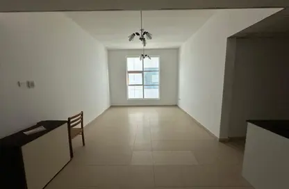 عمارة بالكامل - غرفة نوم - 2 حمامات للبيع في تلال عجمان - العالية - عجمان