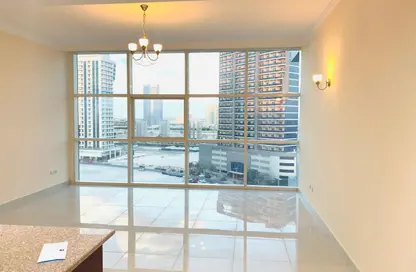 Apartment - 2 Bedrooms - 2 Bathrooms for rent in Oasis Tower 1 - Dubai Sports City - Dubai