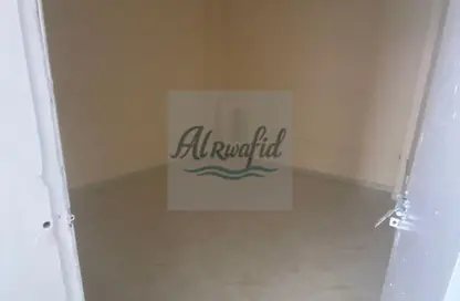 سكن عمال - استوديو - 8 حمامات للايجار في الجرف الصناعية 2 - الجرف الصناعية - عجمان