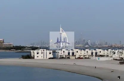 Apartment - 2 Bedrooms - 2 Bathrooms for rent in Al Haseer - Shoreline Apartments - Palm Jumeirah - Dubai