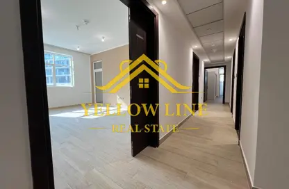 شقة - 2 غرف نوم - 2 حمامات للايجار في برج السيف - شاطئ الراحة - أبوظبي شقة - 2 غرف نوم - 2 حمامات للايجار في برج السيف - شاطئ الراحة - أبوظبي