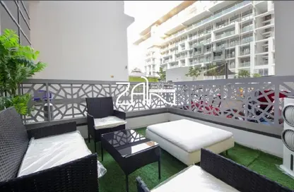 Terrace image for: Duplex - 1 Bedroom - 2 Bathrooms for rent in Oasis 1 - Oasis Residences - Masdar City - Abu Dhabi, Image 1