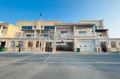 Villa - Studio - 5 Bathrooms for rent in Royal Marina Villas - Corniche Road - Abu Dhabi