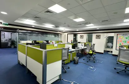 Office Space - Studio - 2 Bathrooms for sale in Grosvenor Business Tower - Barsha Heights (Tecom) - Dubai