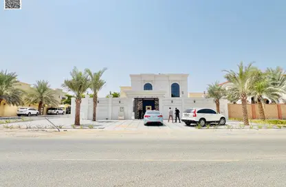 فيلا - 6 غرف نوم - 8 حمامات للبيع في 3 المويهات - المويهات - عجمان