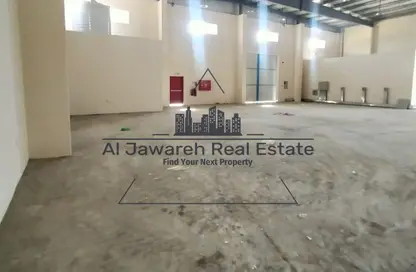 مستودع - استوديو - 2 حمامات للايجار في المنطقة الصناعية 2 - منطقة الإمارات الصناعية الحديثة - أم القيوين