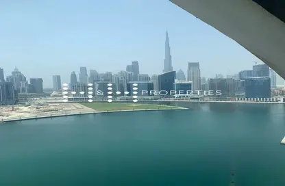 طابق كامل - استوديو للايجار في O14 برج - الخليج التجاري - دبي