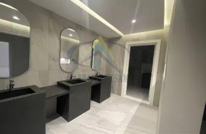 Compound - 4 Bedrooms - 4 Bathrooms for sale in Shakhbout City - Abu Dhabi