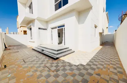 Villa - 5 Bedrooms - 6 Bathrooms for sale in Al Yasmeen 1 - Al Yasmeen - Ajman