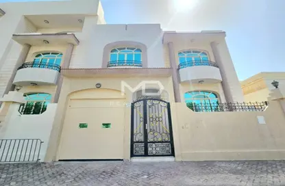 Villa - 5 Bedrooms - 6 Bathrooms for rent in Al Karam Building - Al Karamah - Abu Dhabi