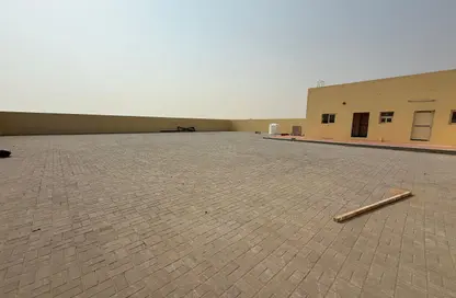 Land - Studio for rent in Al Bataeh - Sharjah