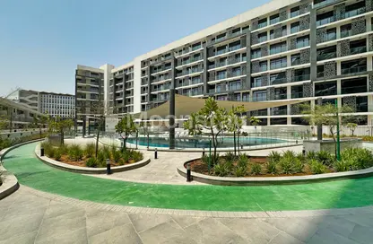 Apartment - 1 Bedroom - 1 Bathroom for sale in The Gate - Masdar City - Abu Dhabi