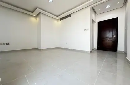 Apartment - Studio - 1 Bathroom for rent in Al Mushrif Villas - Al Mushrif - Abu Dhabi