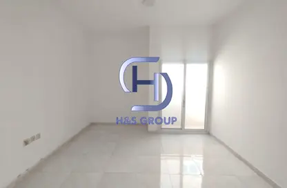 شقة - غرفة نوم - 2 حمامات للايجار في مبنى جي جي كو مويلح - تجارية مويلح - الشارقة