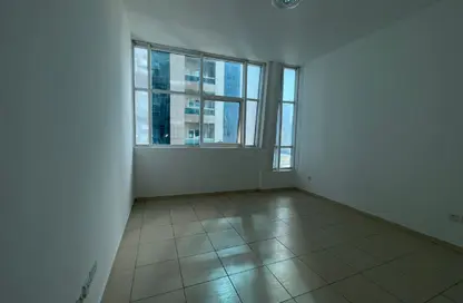 Apartment - 2 Bedrooms - 3 Bathrooms for sale in Palm Tower 1 - Palm Towers - Al Majaz - Sharjah