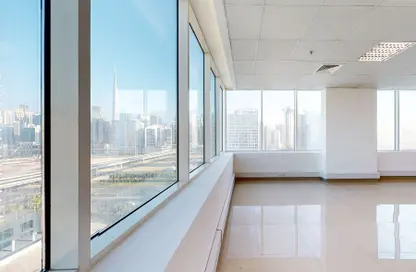 Office Space - Studio - 2 Bathrooms for rent in Capital Golden Tower - Business Bay - Dubai
