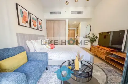 Living Room image for: Apartment - 1 Bathroom for rent in AZIZI RIviera 18 - Meydan One - Meydan - Dubai, Image 1
