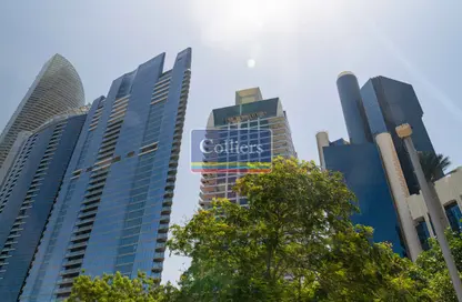 Apartment - 4 Bedrooms - 4 Bathrooms for rent in Baynuna Tower 1 - Corniche Road - Abu Dhabi