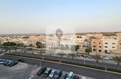 شقة - غرفة نوم - 2 حمامات للايجار في برج 39 - الريف داون تاون - مشروع الريف - أبوظبي
