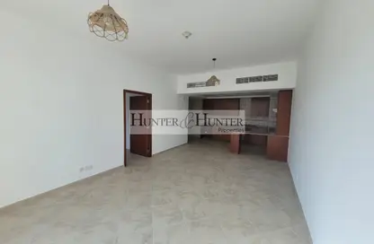 شقة - غرفة نوم - 2 حمامات للايجار في منزل شيرلوك 2 - منزل شيرلوك - مدينة السيارات - دبي