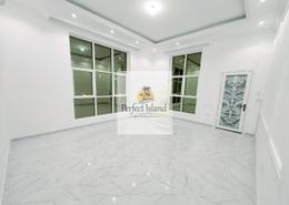 Empty Room image for: Studio - 1 bathroom for rent in Baniyas East - Baniyas - Abu Dhabi, Image 1