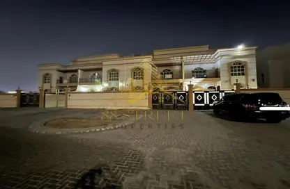 صورة لـ مبنى خارجي فيلا - 5 غرف نوم - 6 حمامات للايجار في مدينة خليفة أ - مدينة خليفة - أبوظبي ، صورة رقم 1