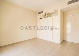 Empty Room image for: Villa - 6 bedrooms - 6 bathrooms for rent in Meadows 4 - Meadows - Dubai, Image 1