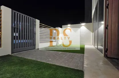 Townhouse - 2 Bedrooms - 2 Bathrooms for rent in Rukan 3 - Dubai Land - Dubai