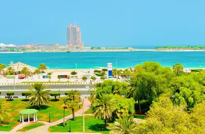 Apartment - 4 Bedrooms - 5 Bathrooms for rent in Al Sahel Tower 2 - Al Sahel Towers - Corniche Road - Abu Dhabi