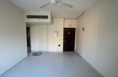 Apartment - 1 Bedroom - 1 Bathroom for rent in Suroor 511 - Muwaileh - Sharjah