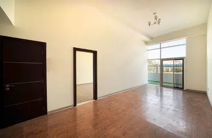 Apartment - 1 Bedroom - 2 Bathrooms for rent in La Residence - Jumeirah Village Triangle - Dubai